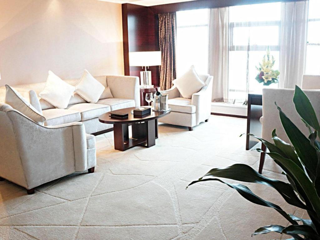 White Swan Hotel Changsha Exteriör bild