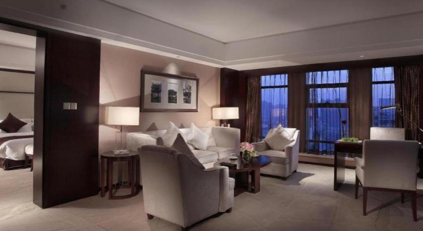 White Swan Hotel Changsha Exteriör bild